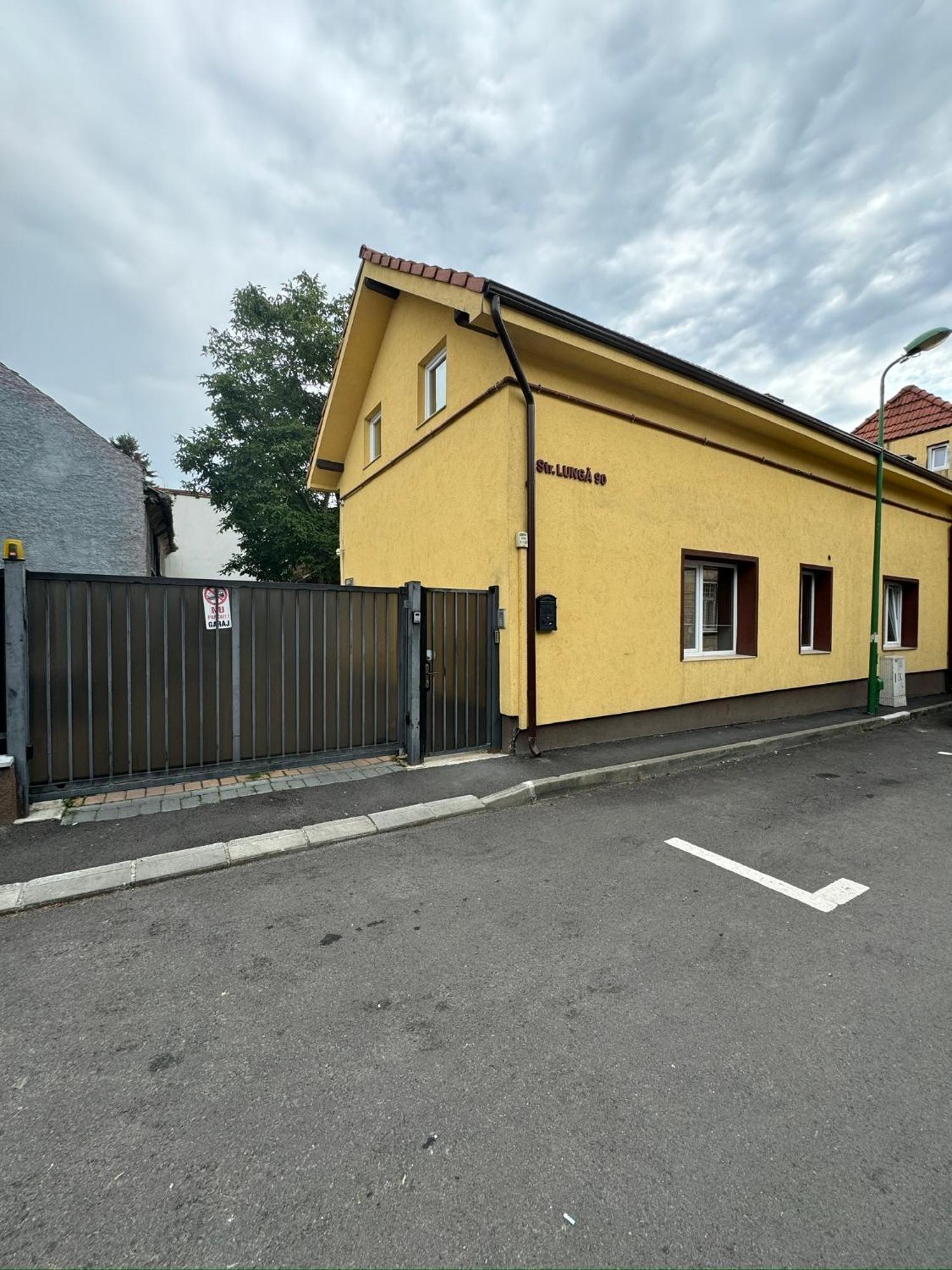 Apartamente De Inchiriat Lucky House Brașov Exterior foto