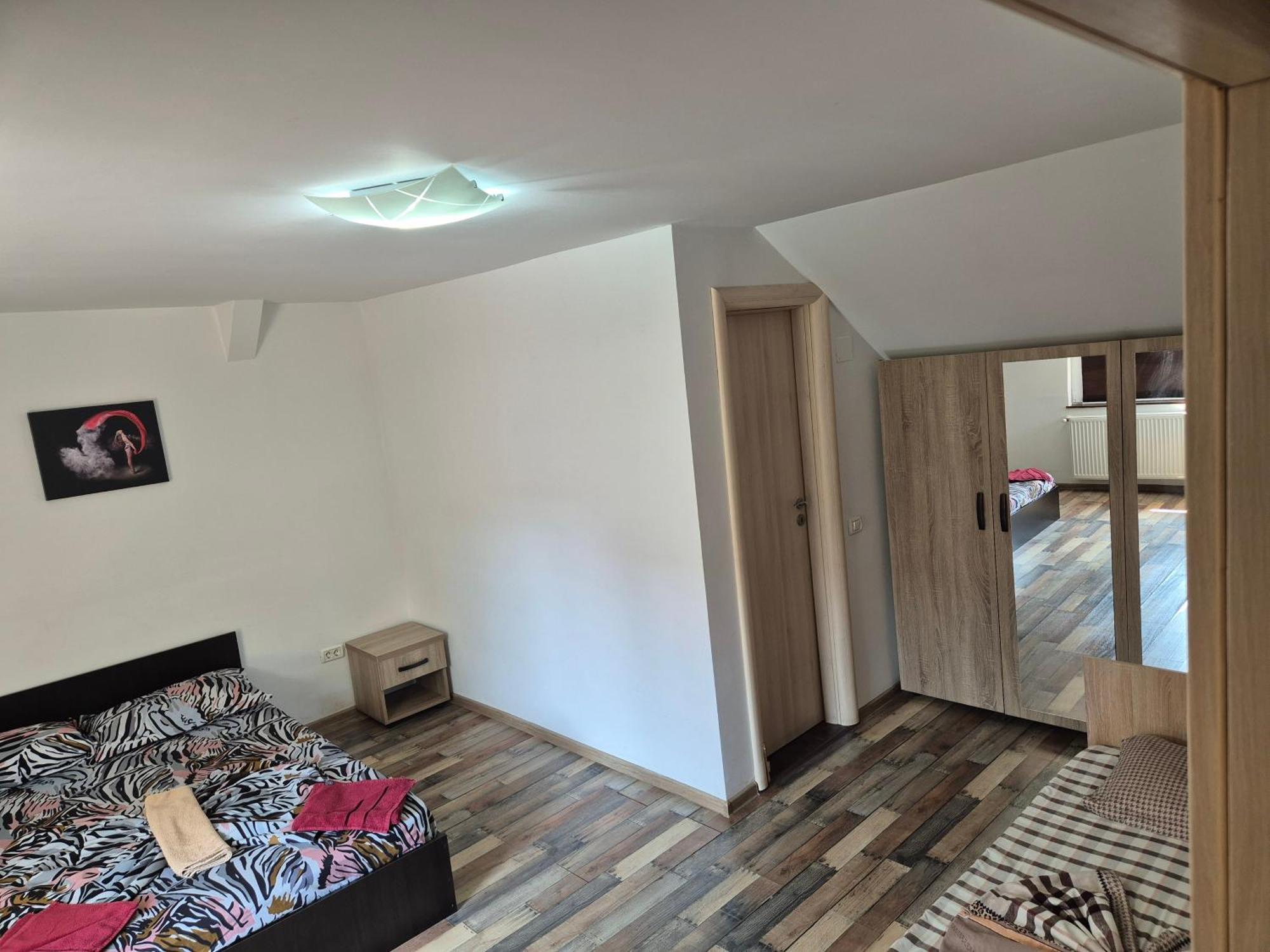 Apartamente De Inchiriat Lucky House Brașov Exterior foto