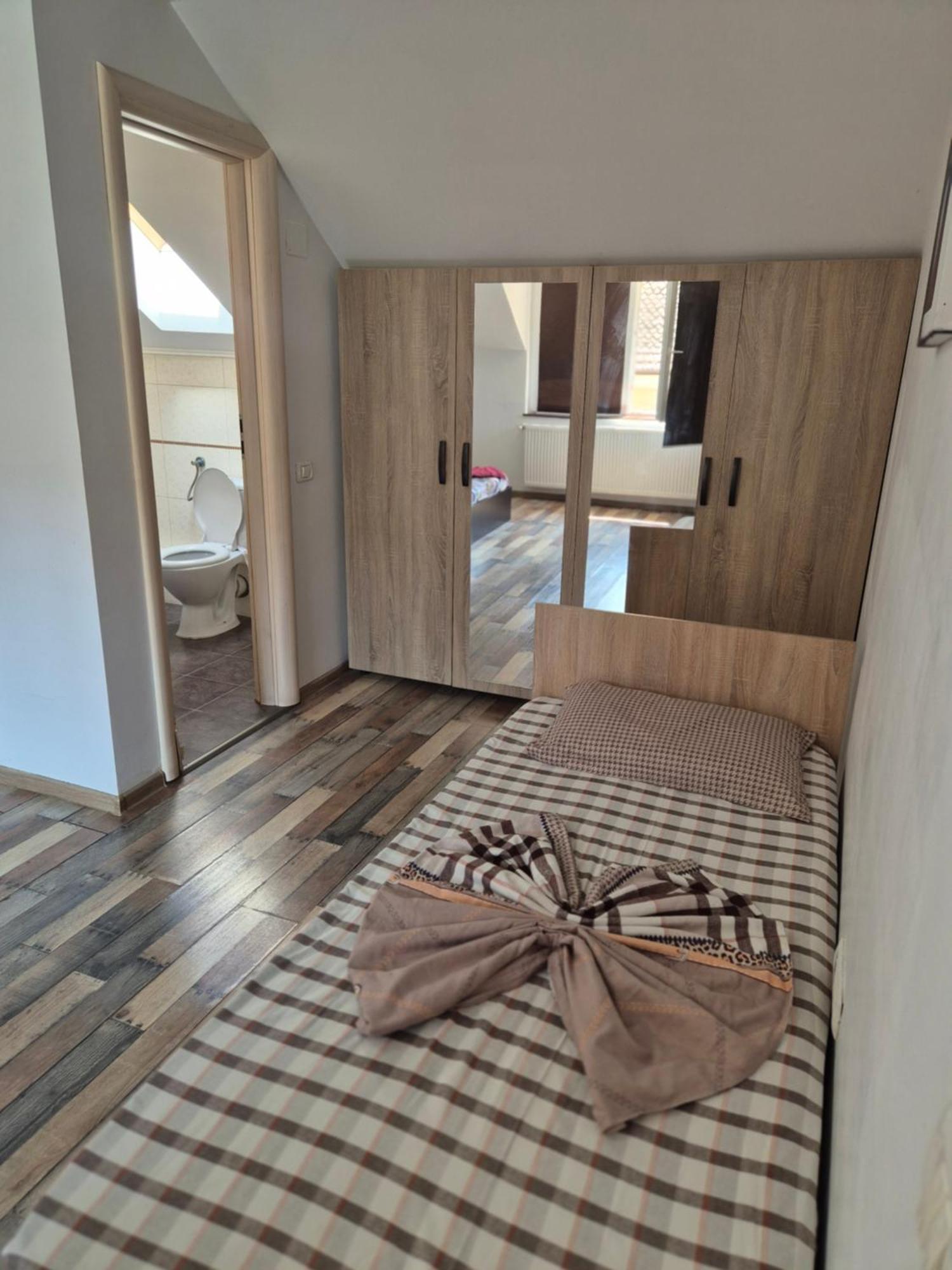 Apartamente De Inchiriat Lucky House Brașov Exterior foto